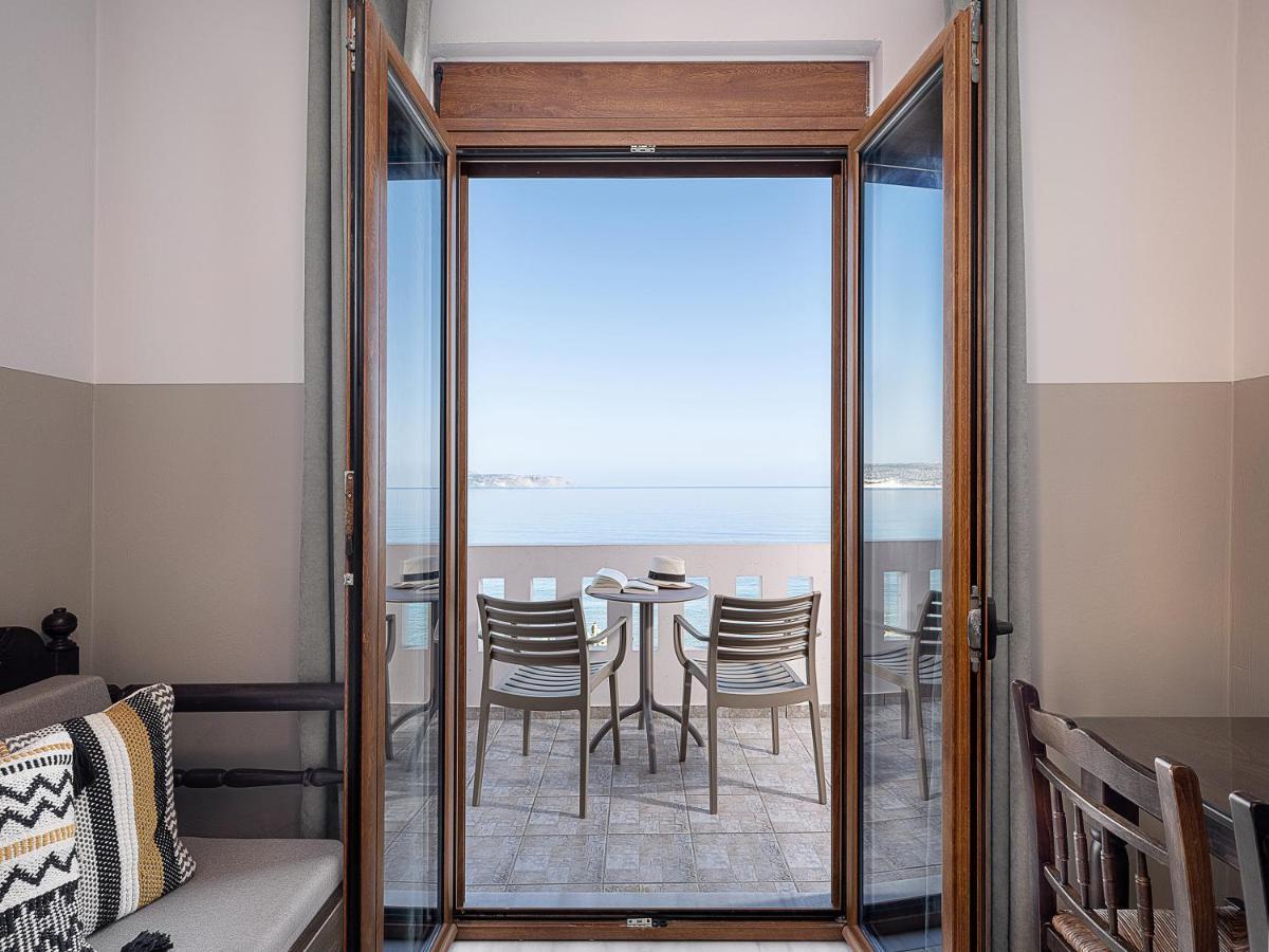 Porto Kalyves Seaside Aparthotel المظهر الخارجي الصورة